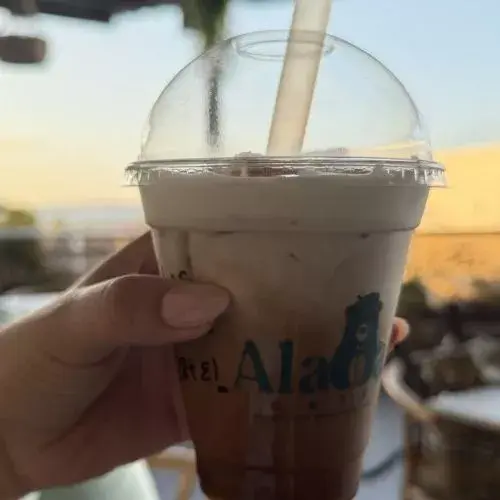 Alaïa Café