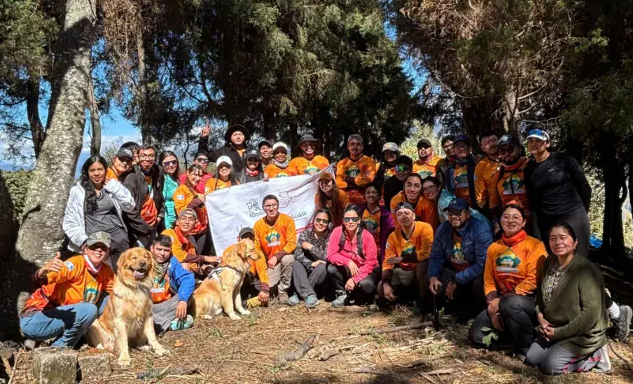 Ascenso a Volcán Chicabal y voluntariado Ascenso a Volcán Chicabal y voluntariado