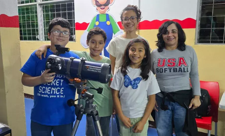 Niño prodigio David López invita a clases gratuitas de astronomía 2026