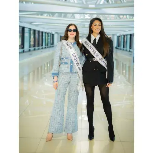 Fátima Bosch, Miss Universe 2025, y Raschel Paz en Guatemala 2026