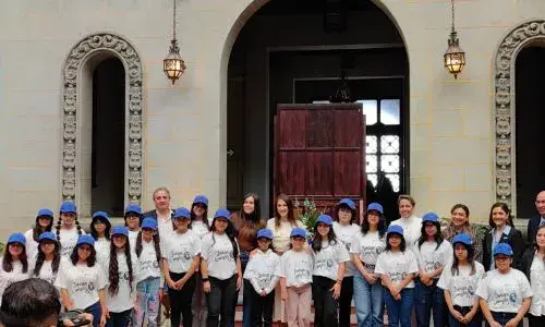 Juego Limpio FEM Academias de fútbol gratuitas para niñas
