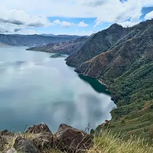 Lugares turísticos en la Laguna de Ayarza