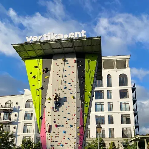 Muro de escalada Vértika