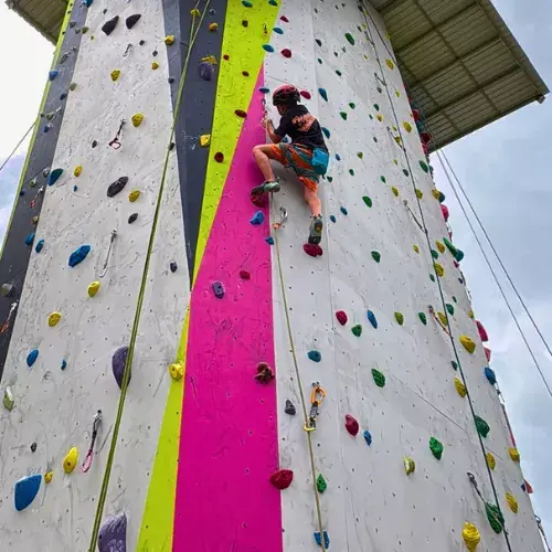 Muro de escalada Vértika