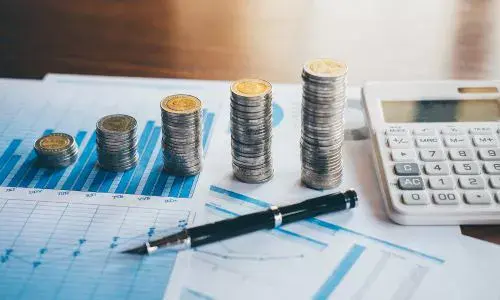 Numa asistente financiero creado por un guatemalteco Luis Pedro Cabarrús