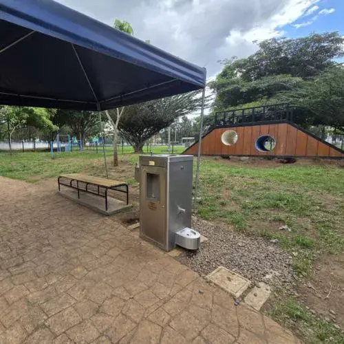 Parque para mascotas en el Campo Marte