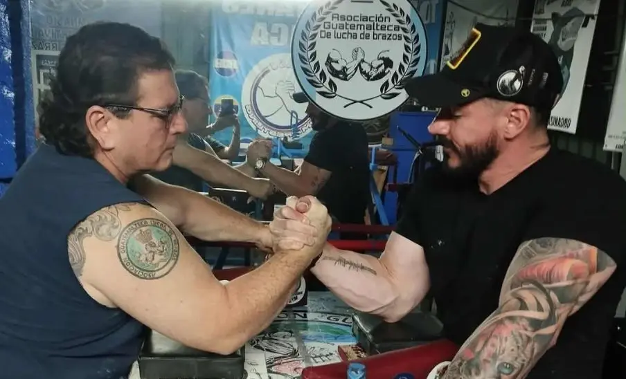 ¿Qué es y en qué consiste la Asociación Nacional de Lucha de Brazos de Guatemala?