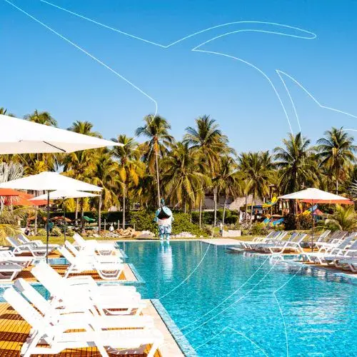 piscina infinity en Hotel Soleil Pacífico