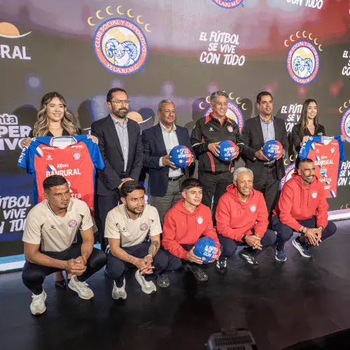 Banrural y Xelajú Mario Camposeco renuevan su alianza para seguir impulsando el fútbol y el ahorro en Guatemala