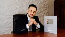 El guatemalteco que conquistó la industria global de las fragancias