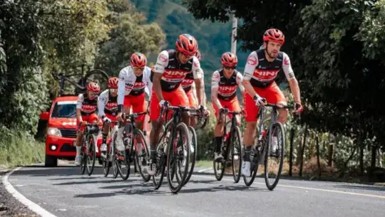 Hino One La Red Suzuki representará a Guatemala en la Vuelta Ciclística de República Dominicana 2026