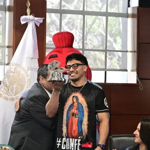 Léster Martínez fue reconocido por el CMB en México 2026