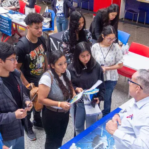 Mini Feria Universitaria 2026