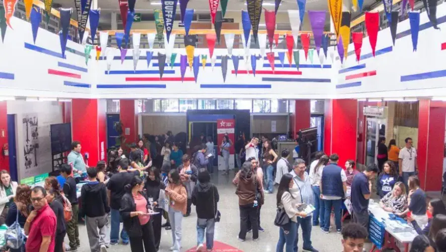 Mini Feria Universitaria en Guatemala 2026