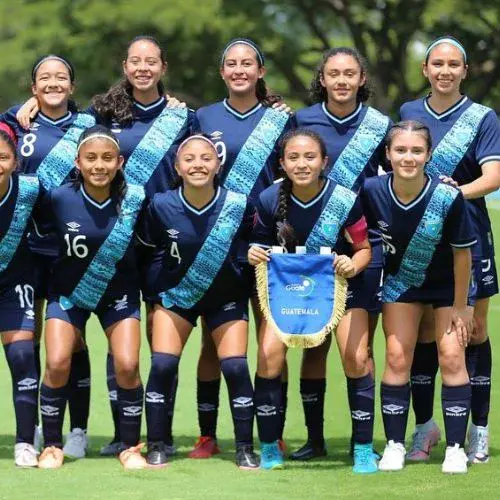 Paola Álvarez con Selección Nacional Femenina