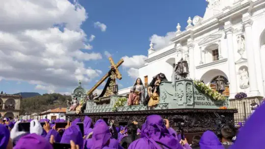 Procesiones en Antigua Guatemala 2026