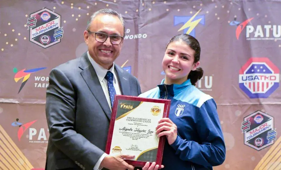 Alejandra Higueros fue premiada como Mejor Atleta Femenina de Poomsae 2025 del Continente