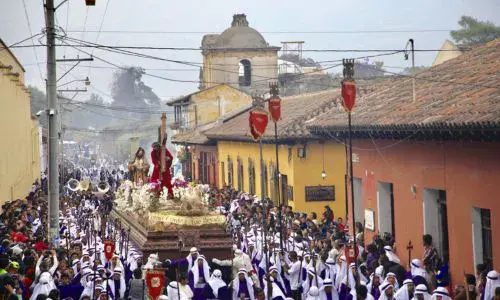 Asueto de Semana Santa 2026 en Guatemala estudiantes y trabajadores