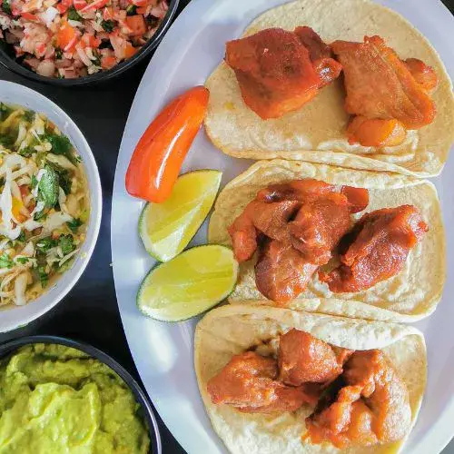 Espacios chicharrones y carnitas