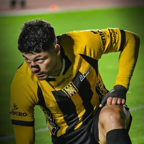 Gol de Panenka de Darwin Lom con The Strongest