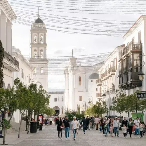 Grupo Cayalá obtiene la certificación internacional ISO 140012015