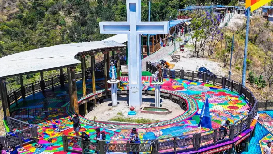 Mirador Kaqasiiwaan Semana Santa 2026