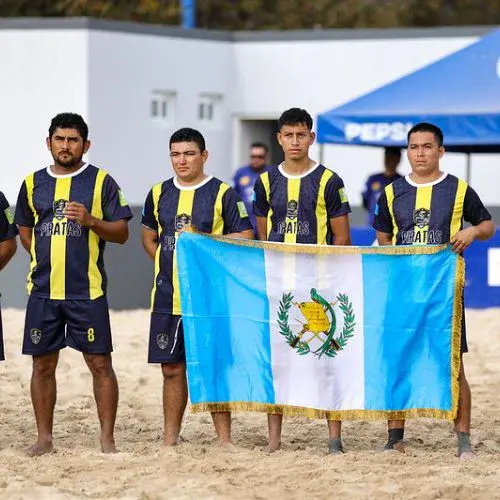 Piratas FP campeón de torneo fútbol playa en Guatemala 2026