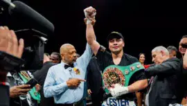 Resultado de Lester Martínez vs Immanuwel Aleem, pelea por título interino CMB