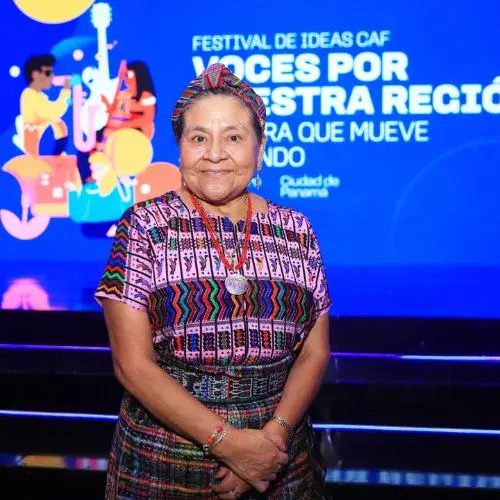 Rigoberta Menchú Mujeres guatemaltecas que han marcado la historia