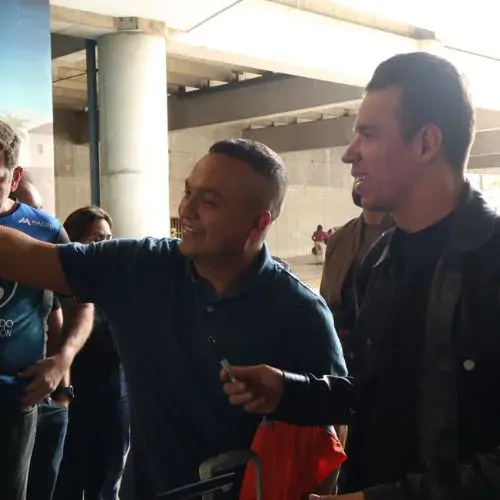 Rigoberto Urán llegó a Guatemala y así fue su recibimiento en el aeropuerto 2026