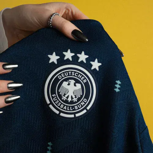 adidas regresa el trifolio a la Copa Mundial de la FIFA™
