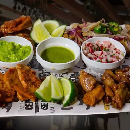 chicharrones y carnitas Guatemala