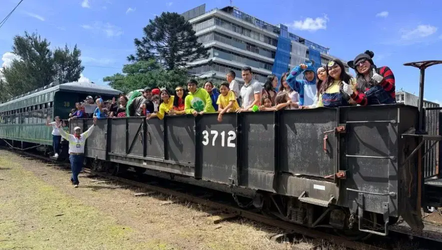 Recorridos en tren 2026 con tem&aacute;tica de verano en Museo del Ferrocarril