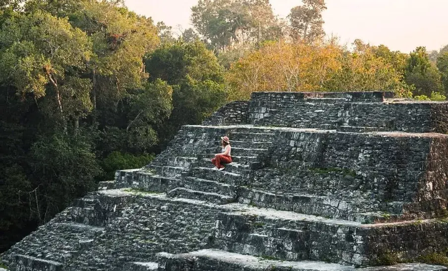 sitios arqueológicos en guatemala