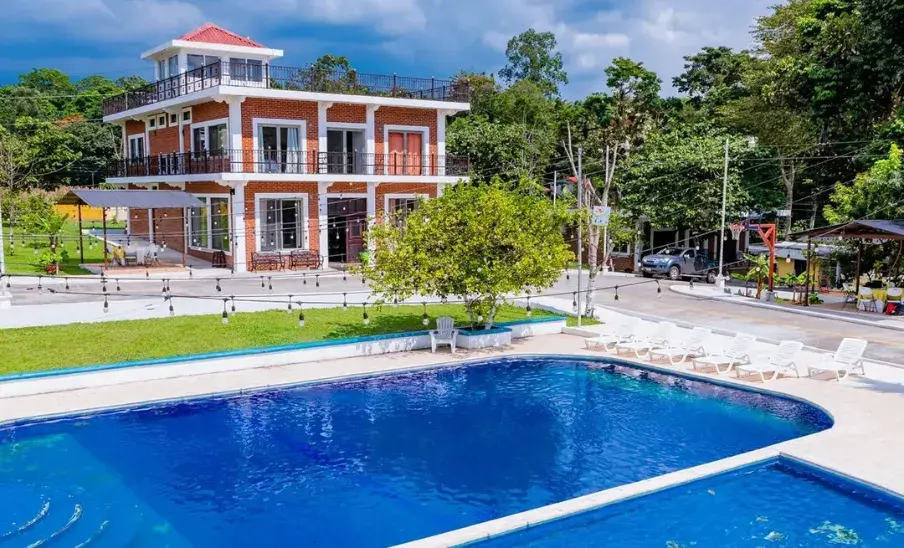 Campo Alegre Hotel, un destino con piscinas y naturaleza en San Francisco Zapotitlán