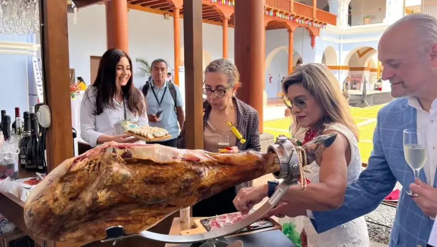 Carnaval Canario: Festival de Vino y Gastronom&iacute;a Espa&ntilde;ola | Abril 2026