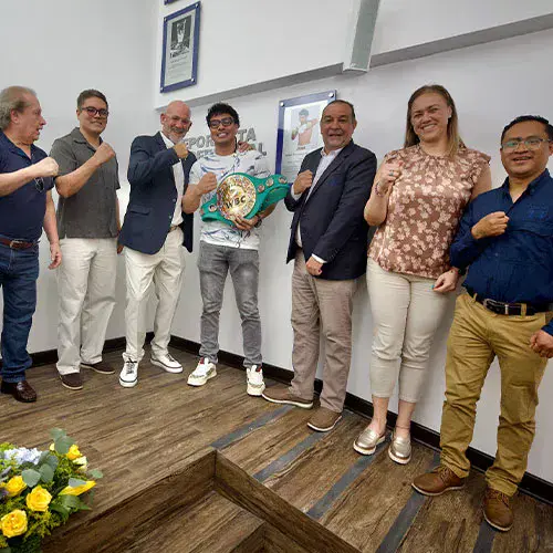 Lester Martínez salón excelencia abril 2026
