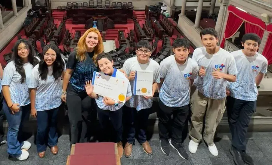 Jóvenes guatemaltecos participan en reto de National Geographic