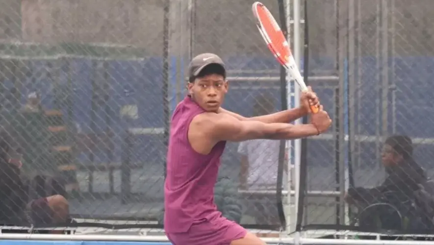 Tenista Guatemalteco Ronaldo Cotom es campeón del ITF Juniors J60 y J30 en México