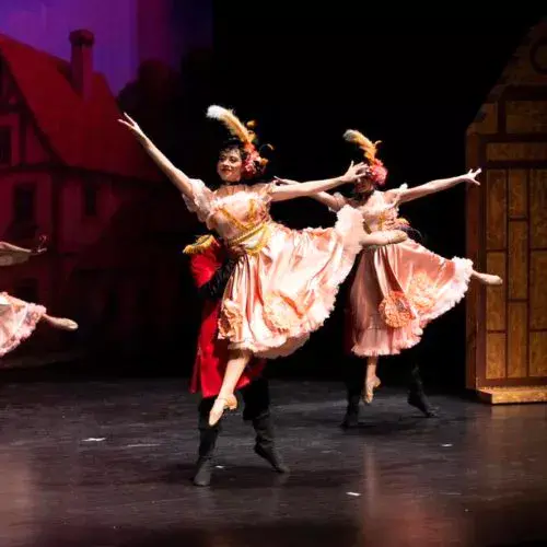 Ballet Moderno y Folklórico presenta “Las aventuras de Pinocho”