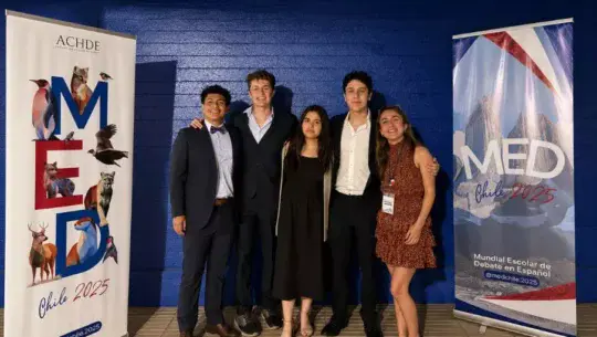 Guatemaltecos buscan representar al país en el Mundial Escolar de Debate 2026