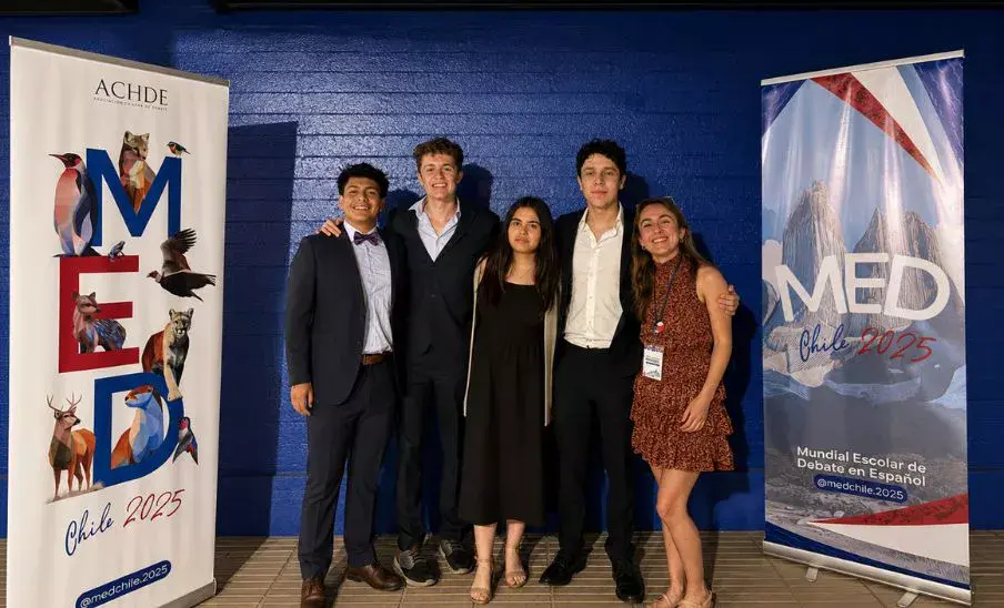 Jóvenes buscan representar a Guatemala en Mundial Escolar de Debate en Panamá