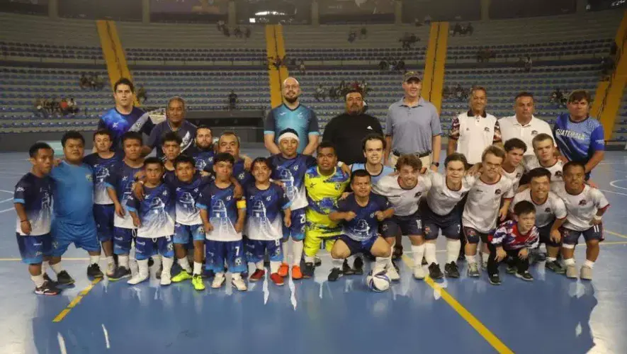 Selección de Talla Baja de Guatemala venció a Estados Unidos en partido amistoso