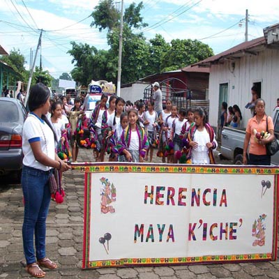 Desfile-San-Lorenzo-Suchitepequez-Guatemala