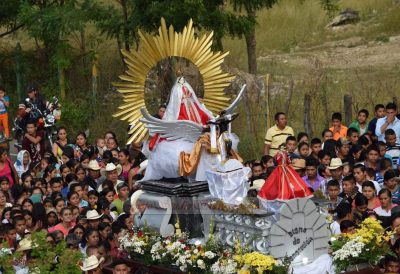 procesion de la virgen de camotan