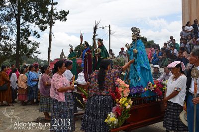 procesion de san juan chamelco