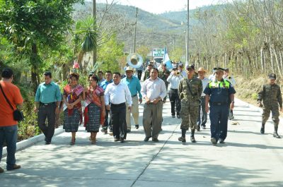 desfile de san miguel chicaj