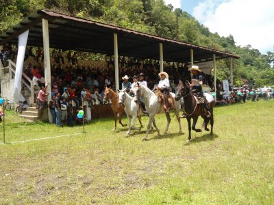 desfile hipico de senahu