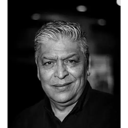 Biografía del actor, productor y director de teatro guatemalteco Edgar Quiñónez