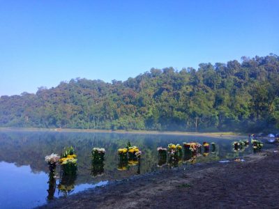 laguna-de-chicabal-quetzaltenango-altares